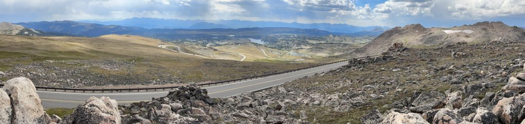 A view roughly south from the Bear Tooth Pass summit.